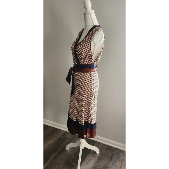 BCBGMAXAZRIA 100% Silk Geometric Print Wrap* Midi Dress Navy - Tan - Rust Size 4 - Picture 3 of 10